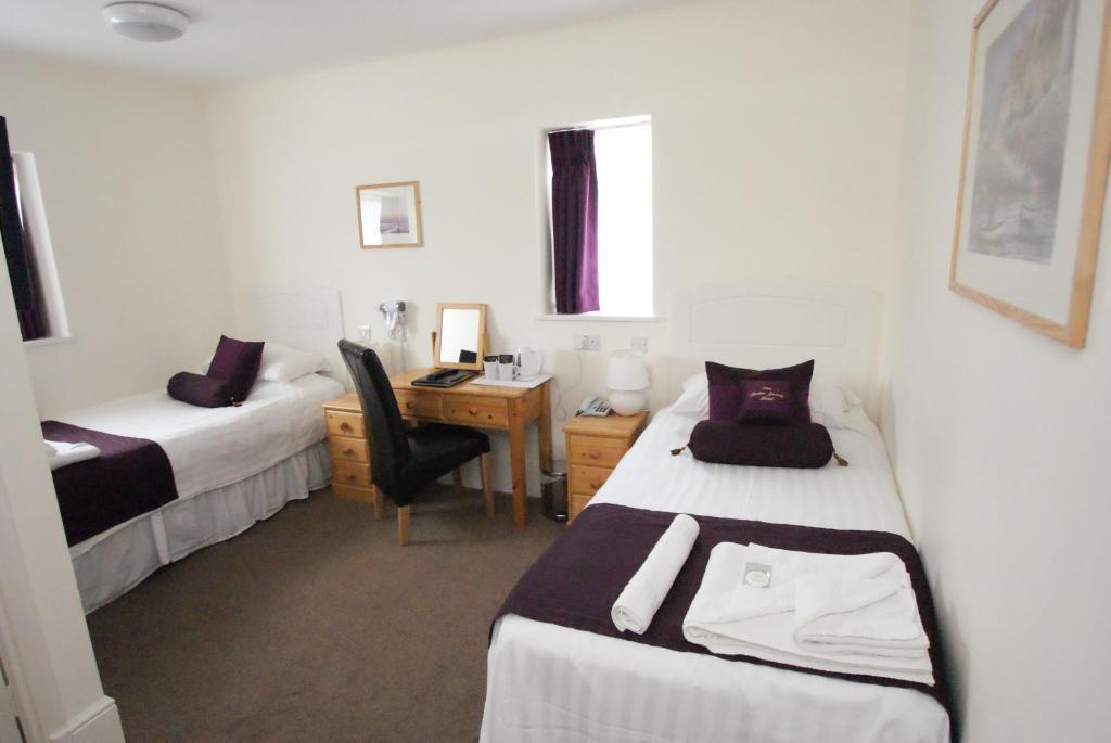 The Justin James Hotel London Room photo